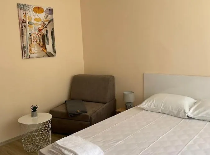 Private In Apolon Apartment