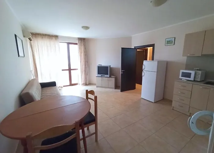 Private In Apolon Apartment Ravda