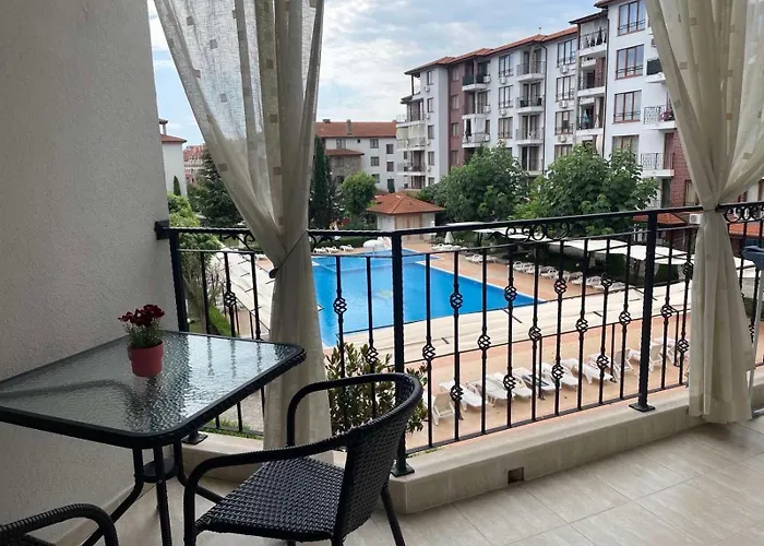 Private In Apolon Ravda