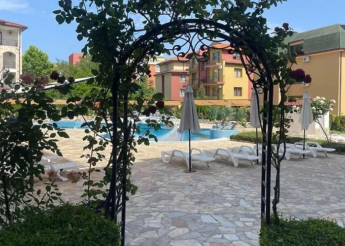 Apartment Private In Apolon