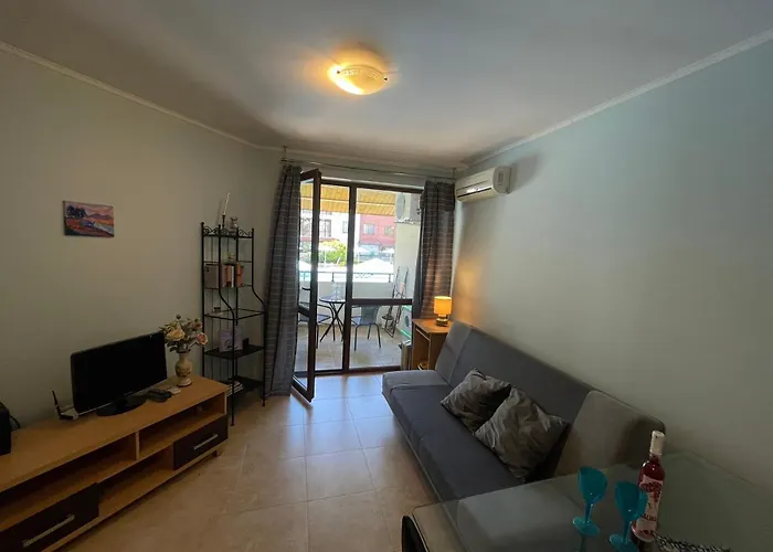 Private In Apolon Apartment Ravda