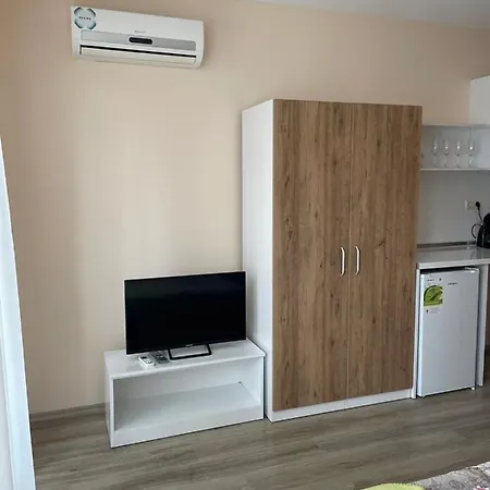 Private In Apolon Apartment Ravda
