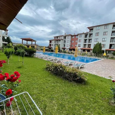 Apartment Private In Apolon *