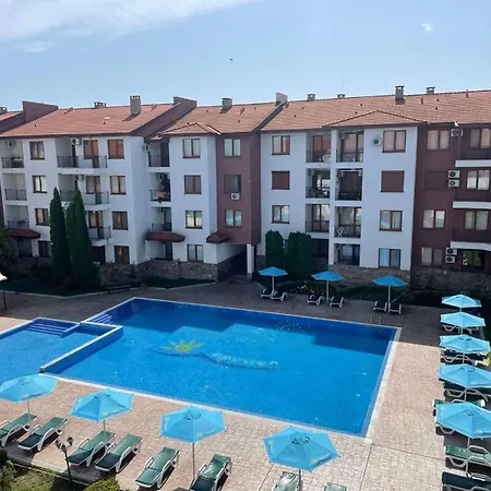 Apartment Private In Apolon