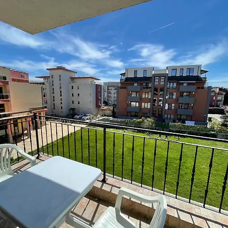 Private In Apolon Равда