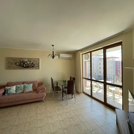 Apartment Private In Apolon